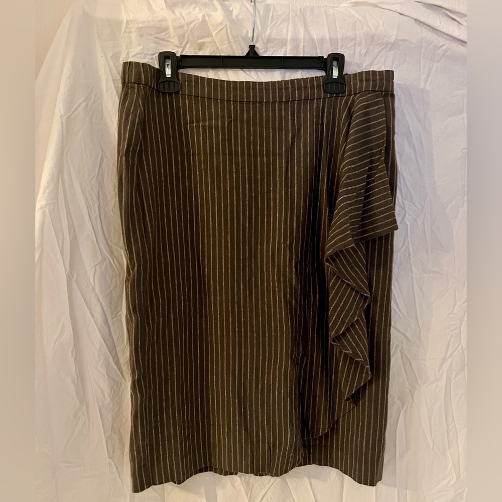 Women’s J.Jill green striped skirt with side ruffle size large